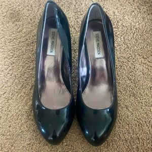 STEVEN MADDEN BLACK HEELS!!!